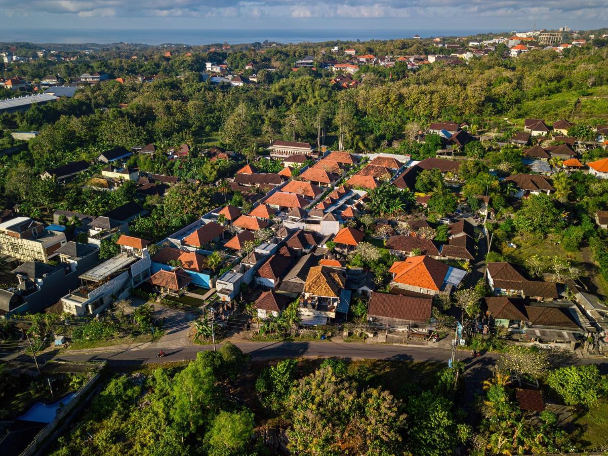 Avery Le Nixsun Villas Uluwatu By Waringin Hospitality Free Gym Access Exterior photo