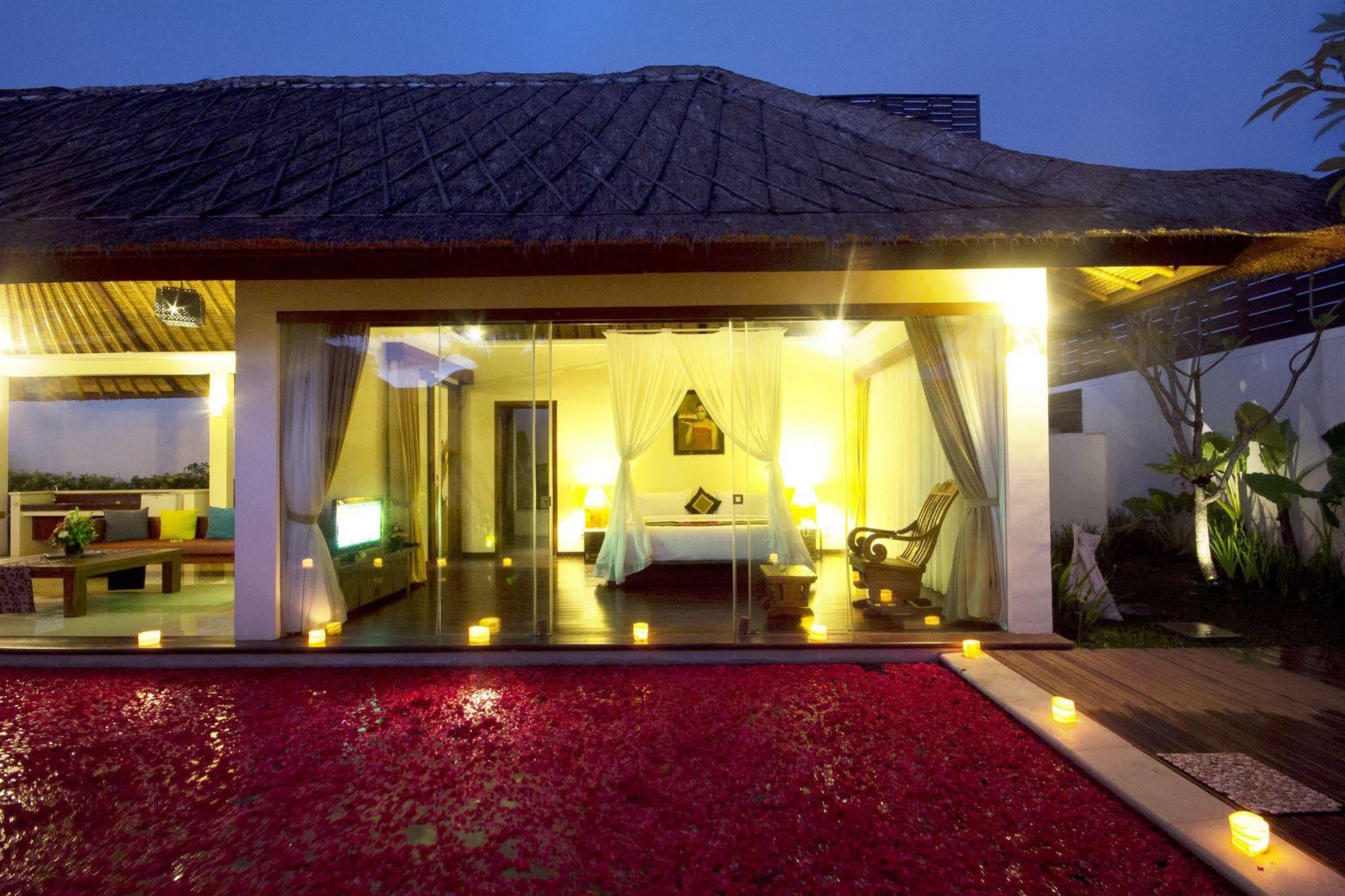Avery Le Nixsun Villas Uluwatu By Waringin Hospitality Free Gym Access Exterior photo